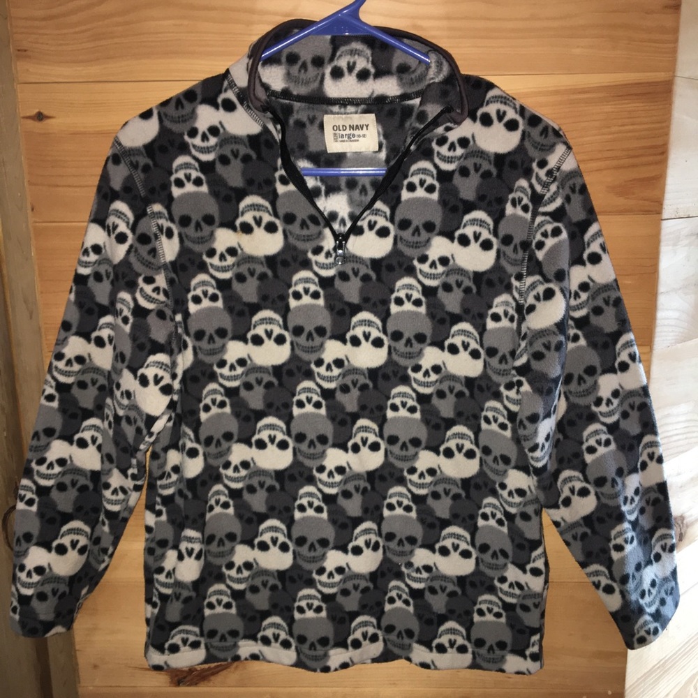 Fleece Boys pullover skulls Halloween Old Navy Large 10-12 used no flaws